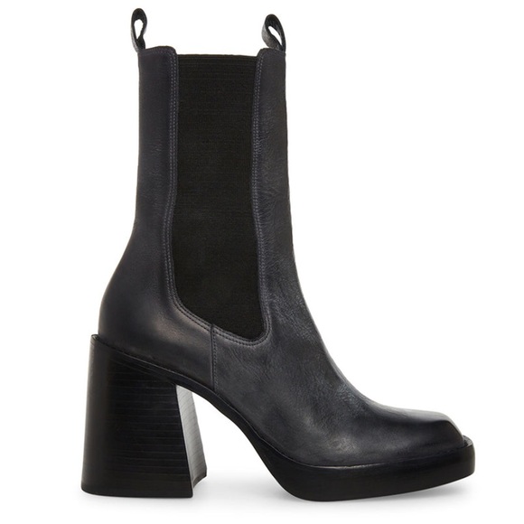 Steve Madden Shoes - BRAND NEW Steve Madden Lira Black Leather Boots size 10